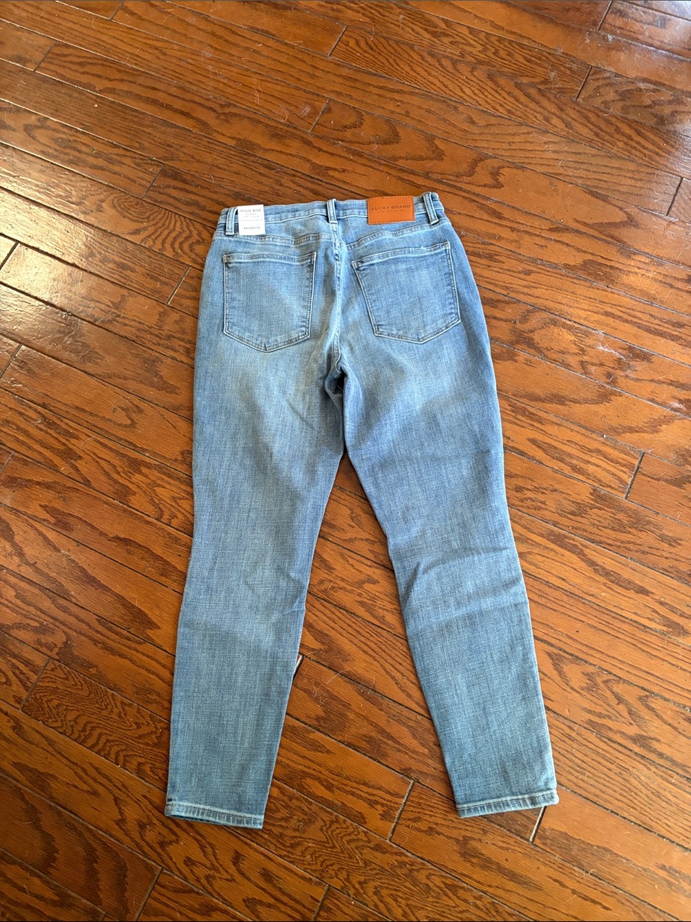 Lucky Brand Light Wash Cropped Ankle Jeans
